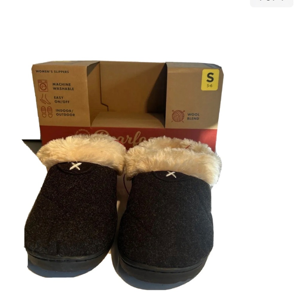 Dear foams  Black Women’s Slippers Wool Blend Indoor/outdoor Size S (5-6)